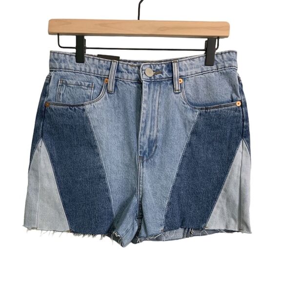 NWT BLANK NYC The Reeve High Rise Ribcage Short - Size 28 - Picture 3 of 7